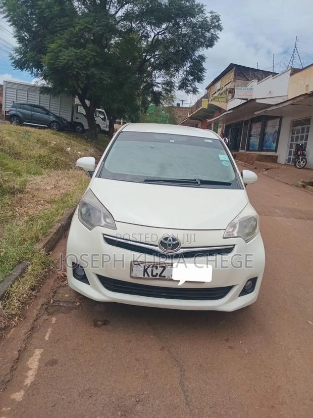 Toyota Ractis 2011 White