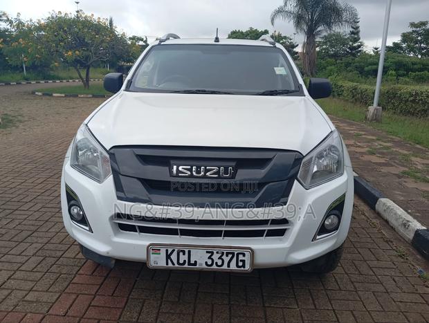 Isuzu D-MAX 2016 White