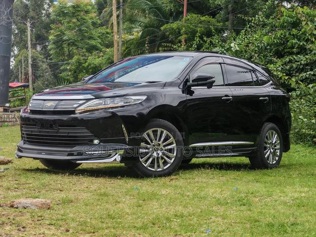 Toyota Harrier 2.0 2019 Black