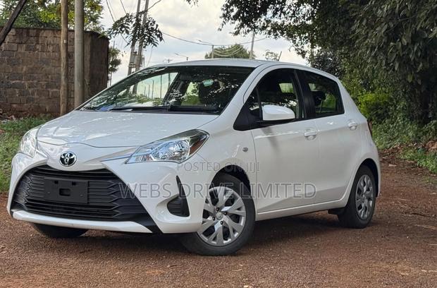 Toyota Vitz 1.3 AWD 5dr 2020 White