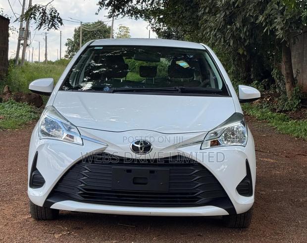 Toyota Vitz 1.3 AWD 5dr 2020 White