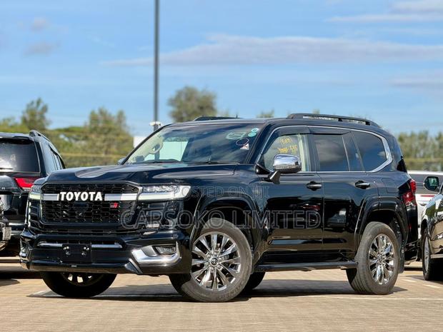 Toyota Land Cruiser 3.3 Diesel 4WD 2022 Black