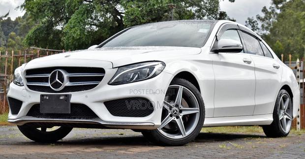Mercedes-Benz C200 2018 White