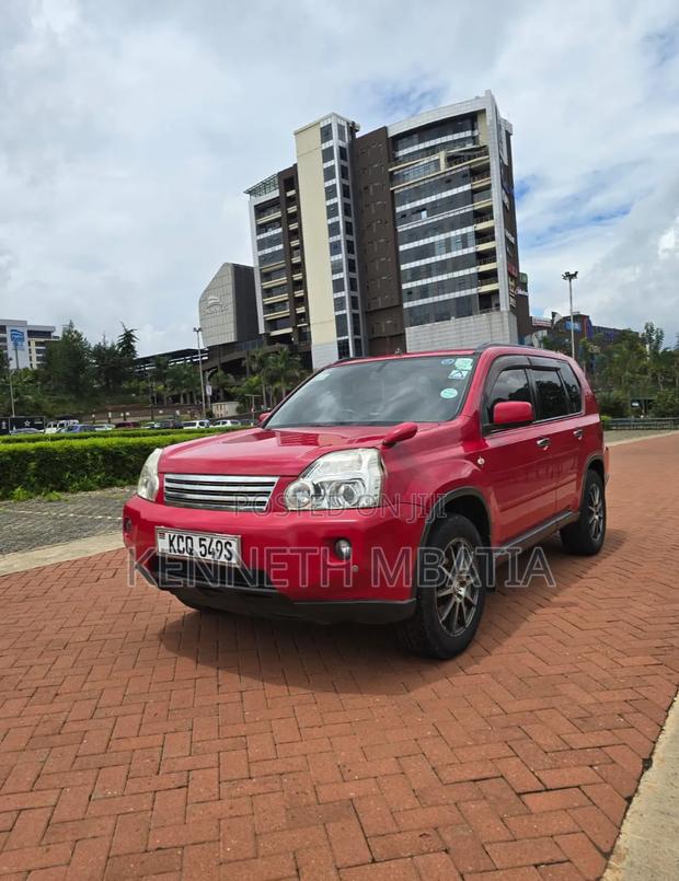 Nissan X-Trail 2010 Red