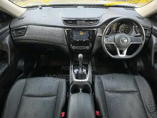 Nissan X-Trail 2018 Silver