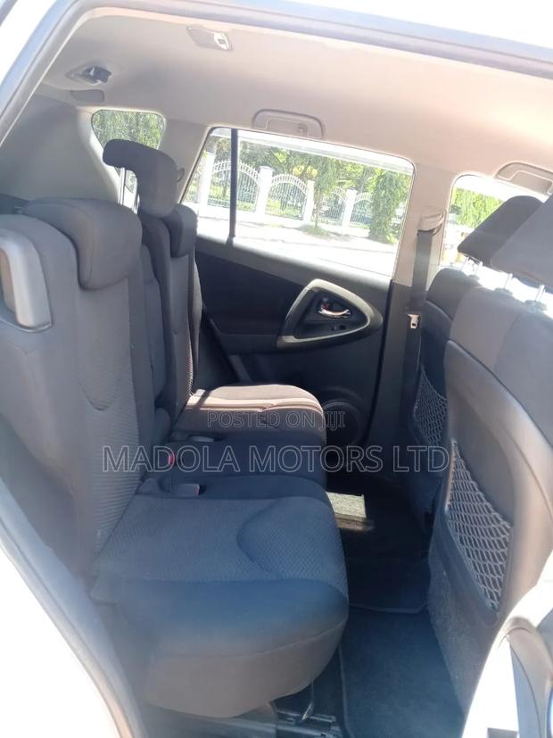 Toyota RAV4 2015 White
