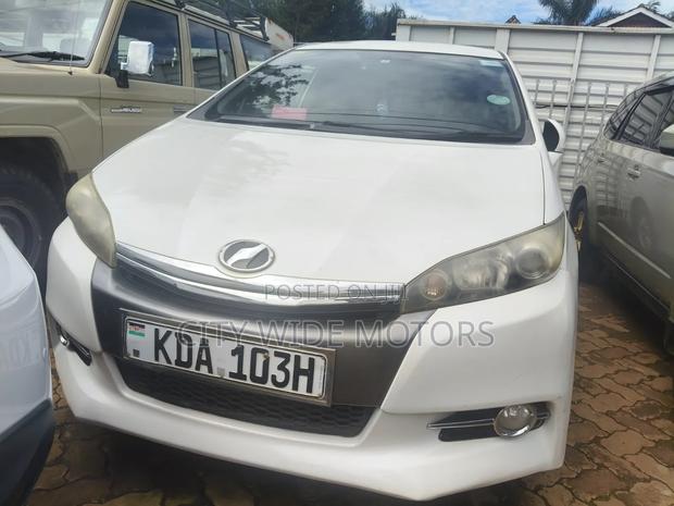 Toyota Wish 2014 White