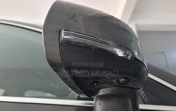 Volvo XC60 2019 Blue
