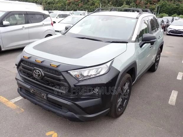 Toyota RAV4 Adventure AWD 2020 Green