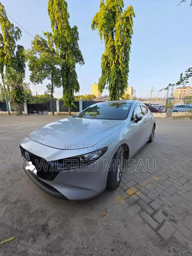 Mazda 3 2018 Silver