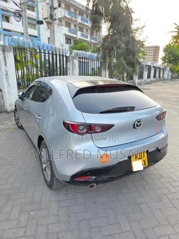 Mazda 3 2018 Silver