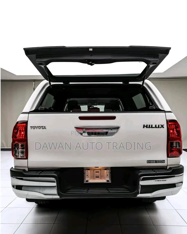 Toyota Hilux 2019 White