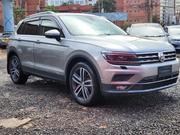 Volkswagen Tiguan 2.0T S AWD 4MOTION 2019 Beige for sale
