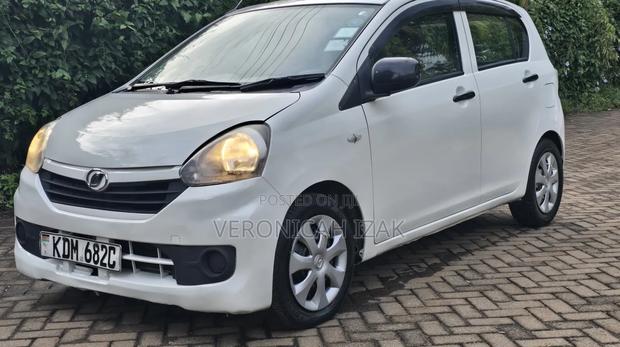 Daihatsu Mira 2016 White