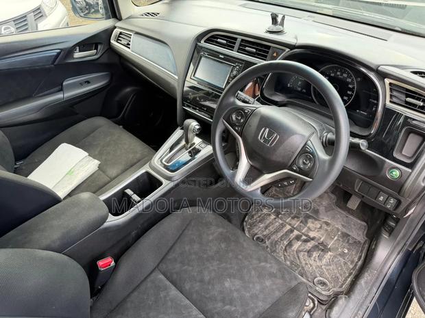 Honda Fit Shuttle 1.5 G 2WD 2018 Blue