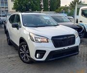 Subaru Forester Premium AWD 2019 White for sale