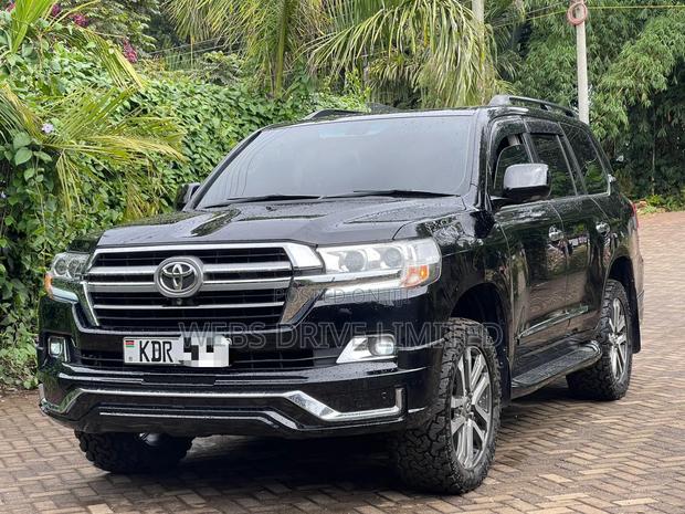 Toyota Land Cruiser 4.6 V8 ZX 2012 Black