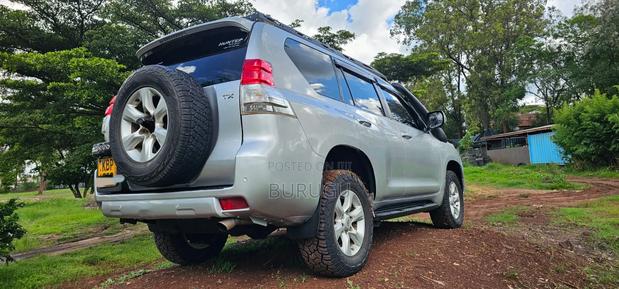 Toyota Land Cruiser Prado 2010 Silver