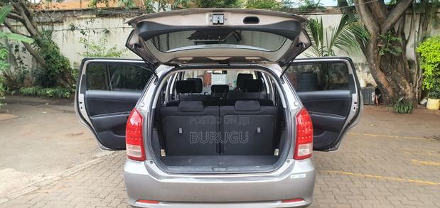 Toyota Wish 2007 Silver