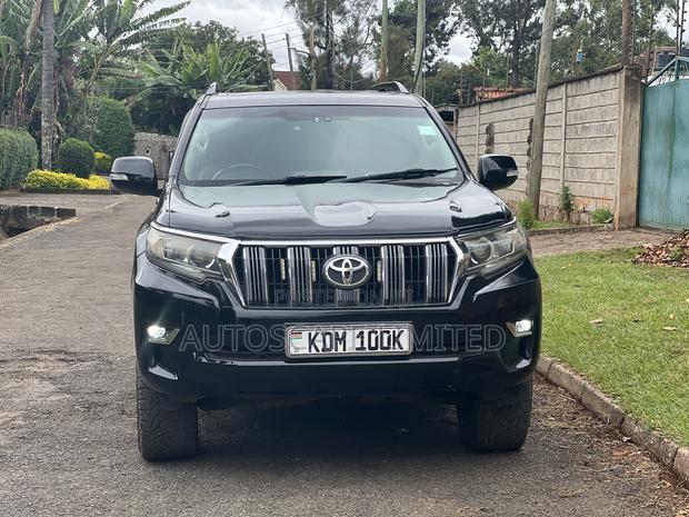 Toyota Land Cruiser Prado 2010 Black