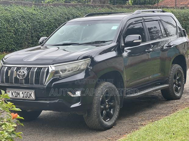 Toyota Land Cruiser Prado 2010 Black