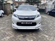 Toyota Harrier 2017 White for sale