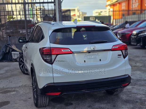 Honda Vezel 1.5 Hybrid 2WD 2019 White