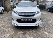 Toyota Harrier 2.0 2017 White for sale