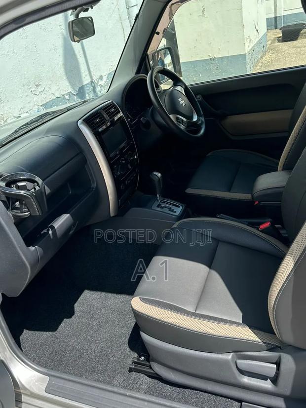 Suzuki Jimny 2018 Silver