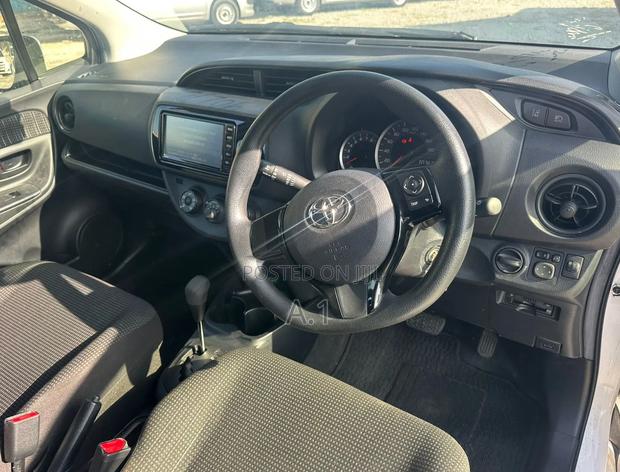 Toyota Vitz 1.3 FWD 5dr 2019 White
