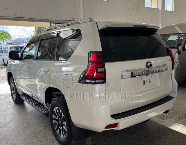 Toyota Land Cruiser Prado 2.7 2020 White