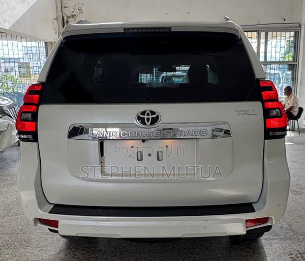 Toyota Land Cruiser Prado 2.7 2020 White