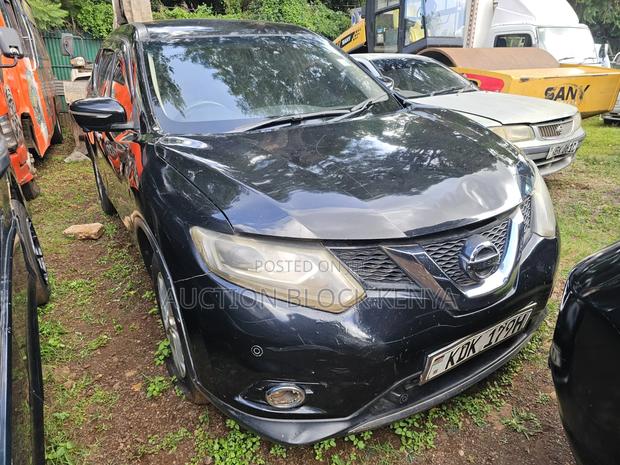 Nissan X-Trail 2.0 Petrol AWD 2015 Black