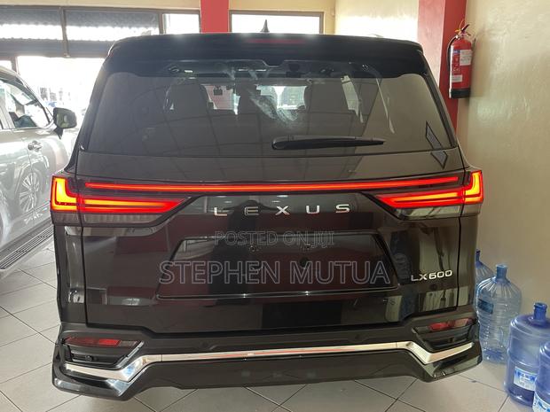 Lexus LX 600 2022 Black