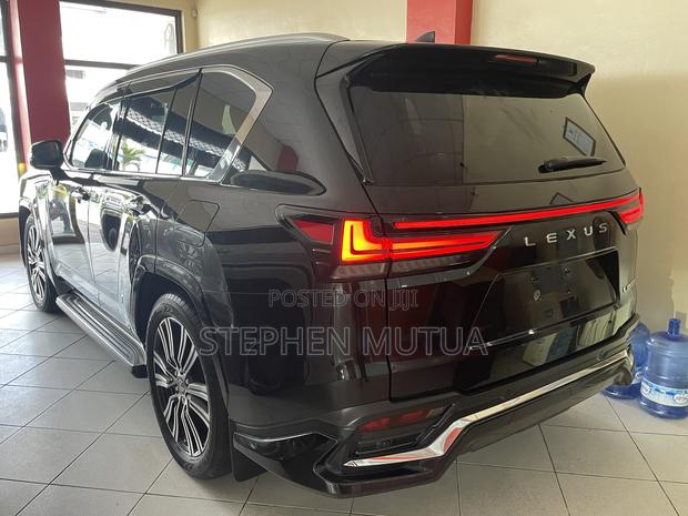 Lexus LX 600 2022 Black