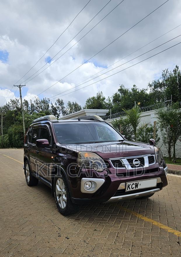 Nissan X-Trail 2012 Maroon