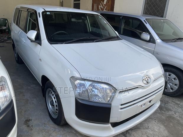 Toyota Probox 1.5 DX 2WD 2019 White