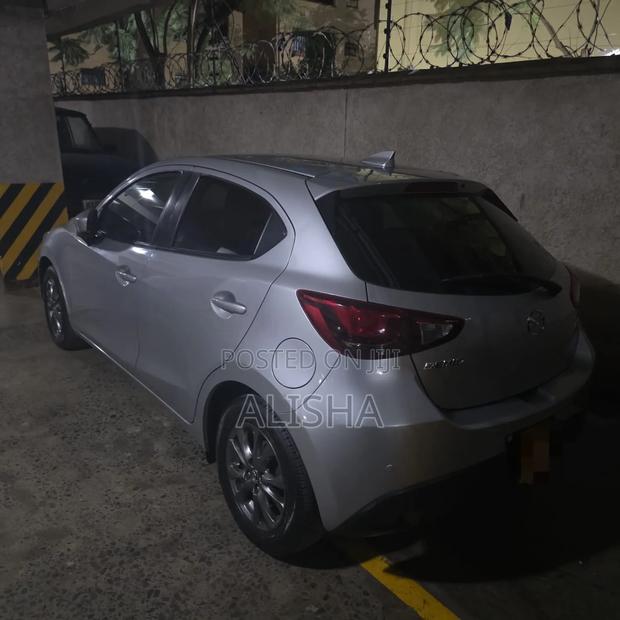 Mazda Demio 2018 Silver