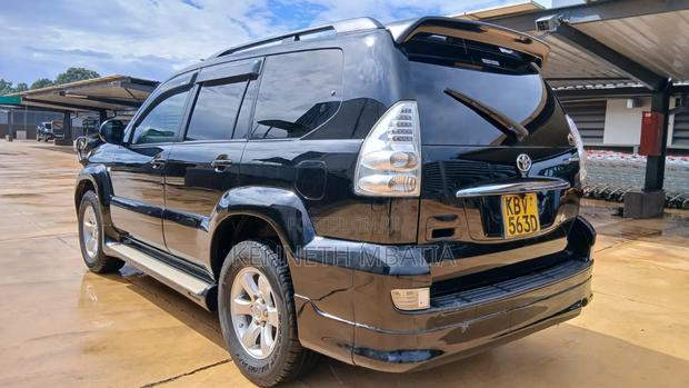 Toyota Land Cruiser Prado 2006 Black