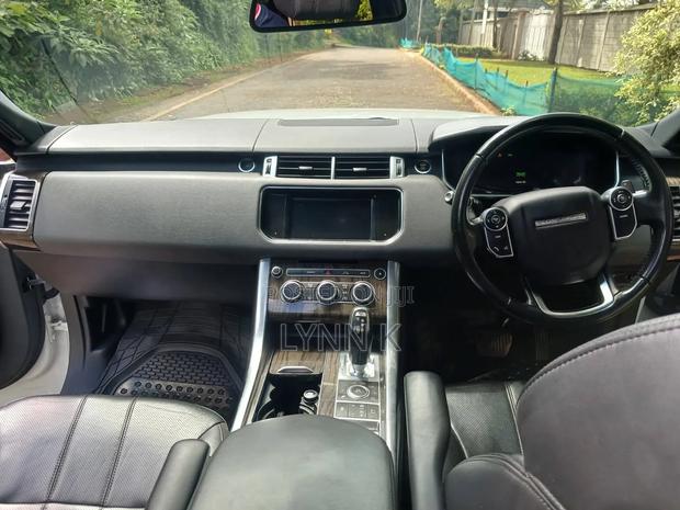 Land Rover Range Rover Sport 2016 White