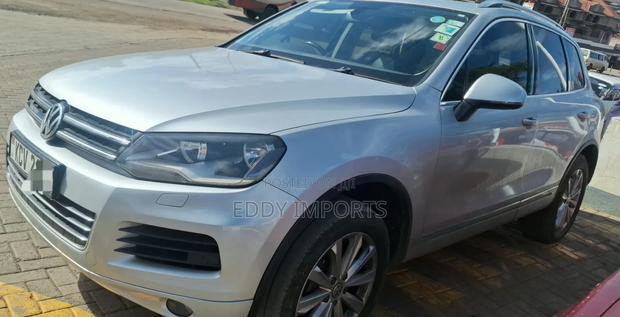 Volkswagen Touareg TDI Sport 2012 Silver