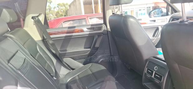 Volkswagen Touareg TDI Sport 2012 Silver