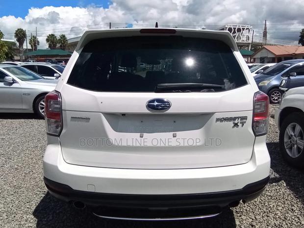 Subaru Forester 2.0XT Touring AWD 2018 White