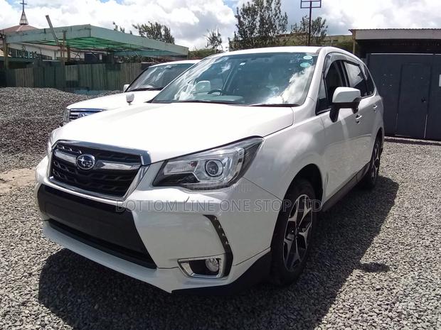 Subaru Forester 2.0XT Touring AWD 2018 White
