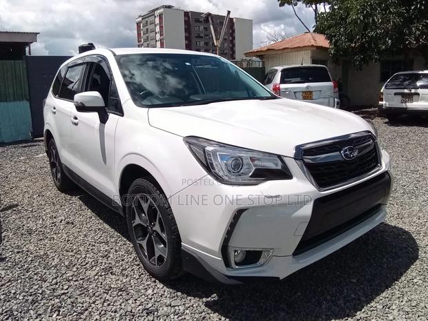 Subaru Forester 2.0XT Touring AWD 2018 White