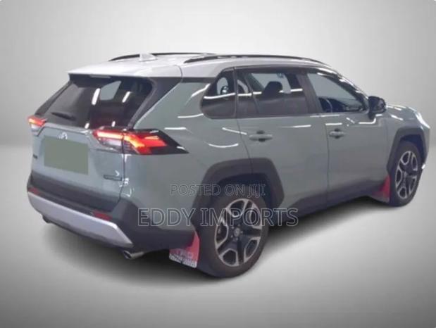 Toyota RAV4 Adventure AWD 2020 Green