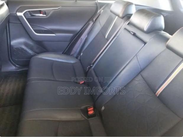 Toyota RAV4 Adventure AWD 2020 Green