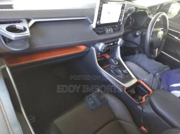 Toyota RAV4 Adventure AWD 2020 Green