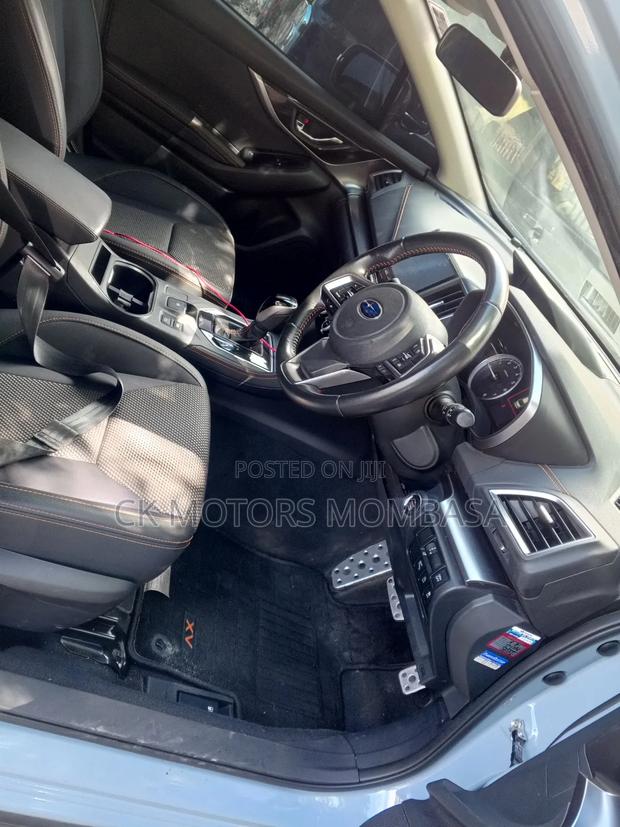 Nissan Serena 2019 Silver