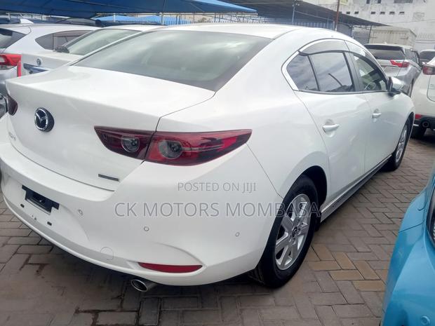 Mazda Axela 2019 White